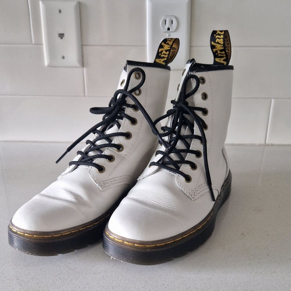 Dr. Martens Shoes - Doc Martin 1460 Size 9 (41 EU) Women’s White Zavala Combat Boot